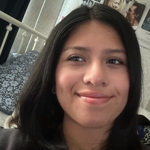 Meet your Posher, Alondra